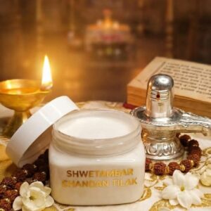 Shwetambar chandan tilak